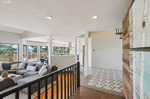 19760 Wildwood Dr, West Linn, OR 97068 - Photo 9