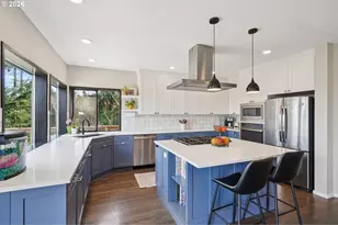 19760 Wildwood Dr, West Linn, OR 97068 - Photo 15