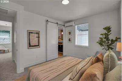 8432 E Burnside St, Portland, OR 97216 - Photo 25