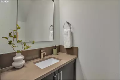 8432 E Burnside St, Portland, OR 97216 - Photo 17