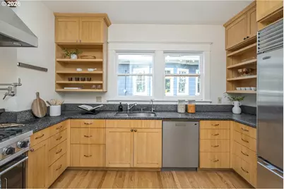 2347 NE 8th Ave, Portland, OR 97212 - Photo 17