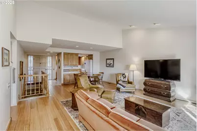 12060 SW Par 4 Dr, King City, OR 97224 - Photo 5