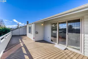 12060 SW Par 4 Dr, King City, OR 97224 - Photo 27