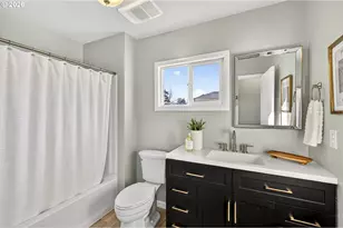 2028 SE Brooklyn St, Portland, OR 97202 - Photo 11