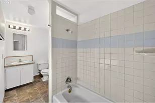 2028 SE Brooklyn St, Portland, OR 97202 - Photo 23