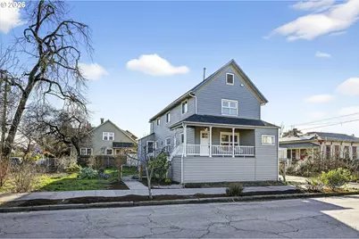 2028 SE Brooklyn St, Portland, OR 97202 - Photo 1