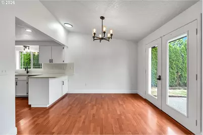 6404 SE Carlton St, Portland, OR 97206 - Photo 9