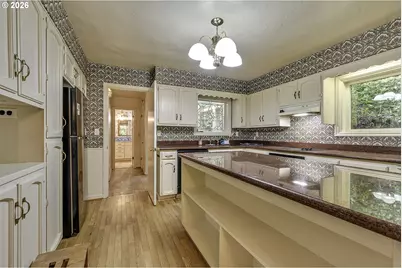 5830 NW Cornell Rd, Portland, OR 97210 - Photo 11