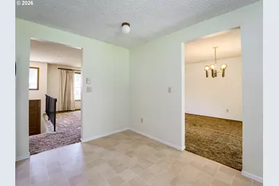 207 NW Ash St, McMinnville, OR 97128 - Photo 13