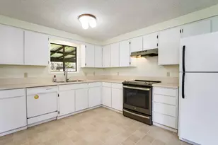 207 NW Ash St, McMinnville, OR 97128 - Photo 11