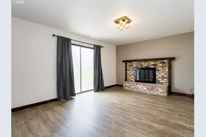 207 NW Ash St, McMinnville, OR 97128 - Photo 25