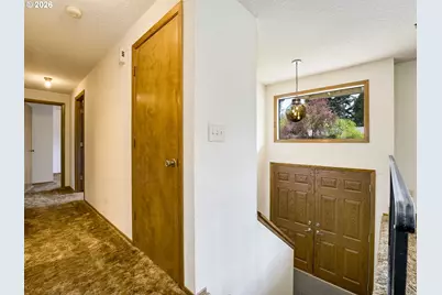 207 NW Ash St, McMinnville, OR 97128 - Photo 3