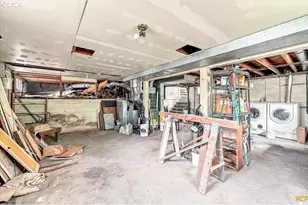 2113 N Sumner St, Portland, OR 97217 - Photo 19