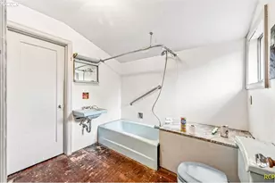 2113 N Sumner St, Portland, OR 97217 - Photo 23