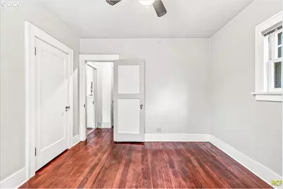 2113 N Sumner St, Portland, OR 97217 - Photo 11