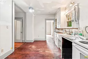 2113 N Sumner St, Portland, OR 97217 - Photo 15