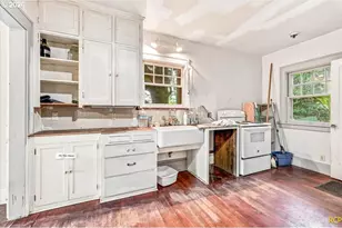 2113 N Sumner St, Portland, OR 97217 - Photo 13