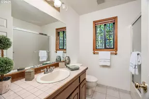 15310 SW Sandpiper Ln, Beaverton, OR 97007 - Photo 35