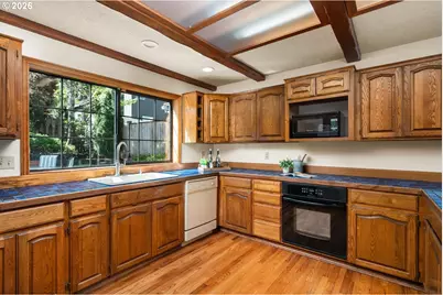 15310 SW Sandpiper Ln, Beaverton, OR 97007 - Photo 13