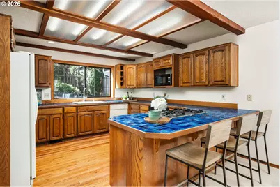 15310 SW Sandpiper Ln, Beaverton, OR 97007 - Photo 11