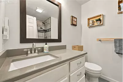 1050 Yew St, Junction City, OR 97448 - Photo 15