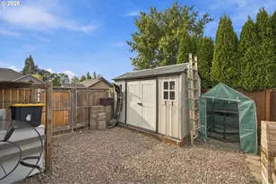 1050 Yew St, Junction City, OR 97448 - Photo 29
