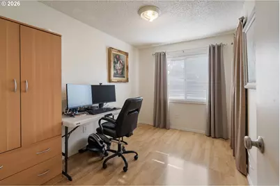 821 NE 108th Ave, Vancouver, WA 98664 - Photo 21