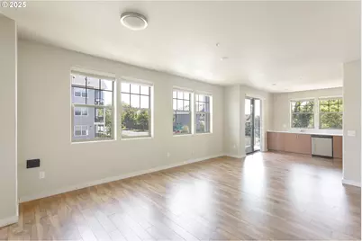 16449 NW Chadwick Way #201, Portland, OR 97229 - Photo 5