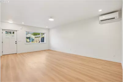 9998 SE Amherst St, Clackamas, OR 97015 - Photo 7