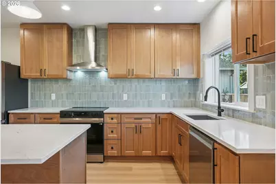 9998 SE Amherst St, Clackamas, OR 97015 - Photo 13