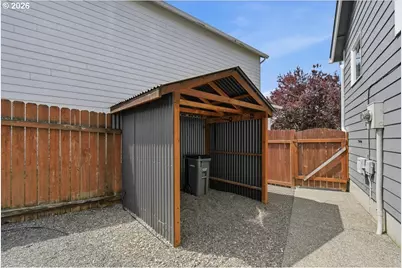 909 N 9th Way, Ridgefield, WA 98642 - Photo 35
