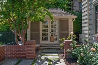 1784 SW Montgomery Dr, Portland, OR 97201 - Photo 33