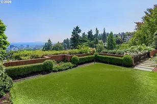 1784 SW Montgomery Dr, Portland, OR 97201 - Photo 3