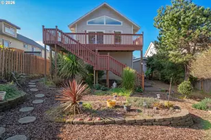 634 SW Ebb Ave, Lincoln City, OR 97367 - Photo 13