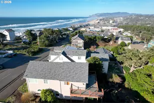 634 SW Ebb Ave, Lincoln City, OR 97367 - Photo 9