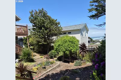 634 SW Ebb Ave, Lincoln City, OR 97367 - Photo 41