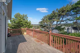 634 SW Ebb Ave, Lincoln City, OR 97367 - Photo 15