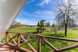 200 Sierra Dr, Eagle Point, OR 97524 - Photo 9