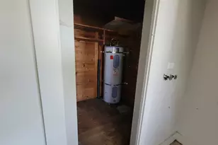 201 N 1st St, Glenwood, WA 98619 - Photo 13