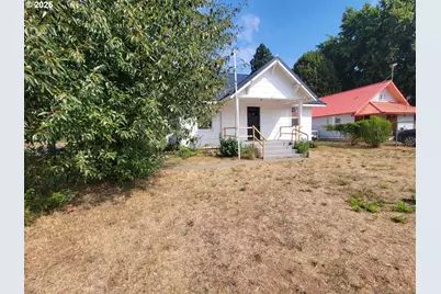 201 N 1st St, Glenwood, WA 98619 - Photo 3