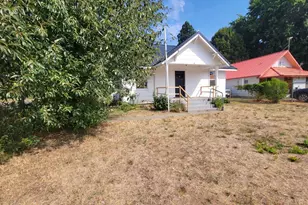 201 N 1st St, Glenwood, WA 98619 - Photo 3