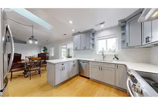 17250 Garvin Ct, Brookings, OR 97415 - Photo 11
