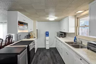 655 Idylwood Dr SE, Salem, OR 97302 - Photo 9