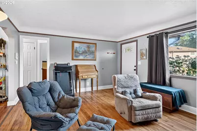 16523 SE Clinton St, Portland, OR 97236 - Photo 5