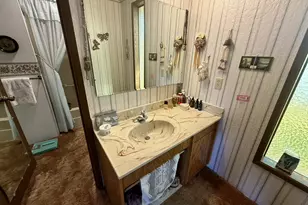 159 NE Lombardy Dr, Roseburg, OR 97470 - Photo 15