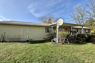 159 NE Lombardy Dr, Roseburg, OR 97470 - Photo 19