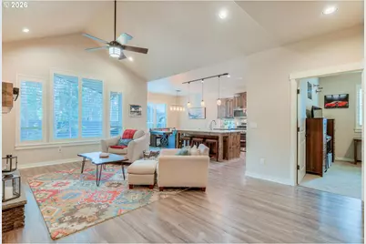 51868 Trapper George Ln, La Pine, OR 97739 - Photo 5