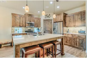 51868 Trapper George Ln, La Pine, OR 97739 - Photo 7