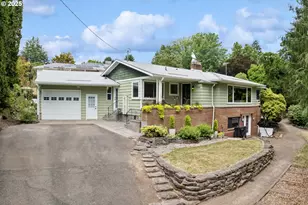 8195 SW Canyon Ln, Portland, OR 97210 - Photo 1