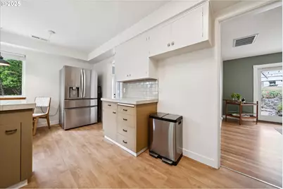 8195 SW Canyon Ln, Portland, OR 97210 - Photo 23